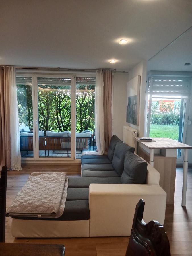 Tres bel appartement rez de jardin appart de 53m2. Pfastatt Buitenkant foto